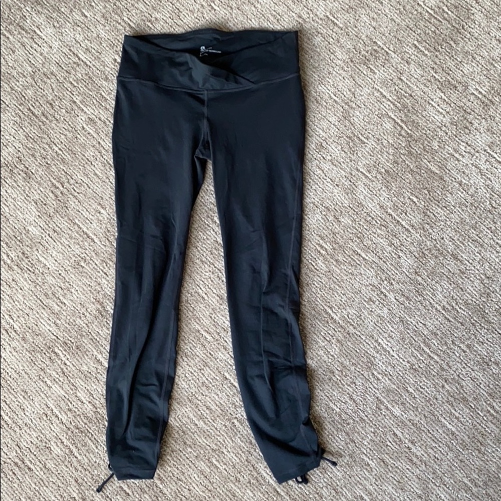 Gap Maternity Workout Leggings!